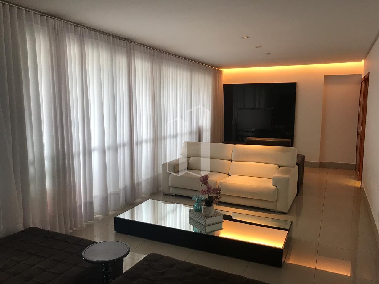 Apartamento à venda com 3 quartos, 3 banheiros, 3 vagas e 156m² no Nova Suiça, Goiânia — foto principal