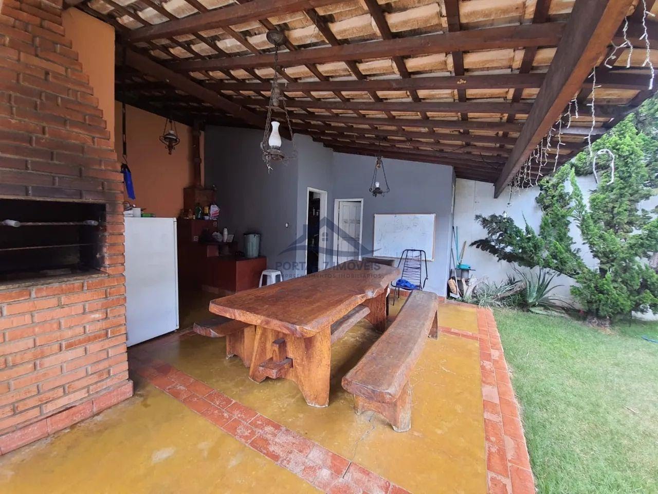 Casa à venda com 2 quartos, 1 suíte, 4 vagas e 450m² no Iporanga, Sete Lagoas (MG) — foto 12 de 13