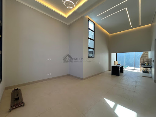 Casa em Loteamento Santa Helena II  -  Catalão