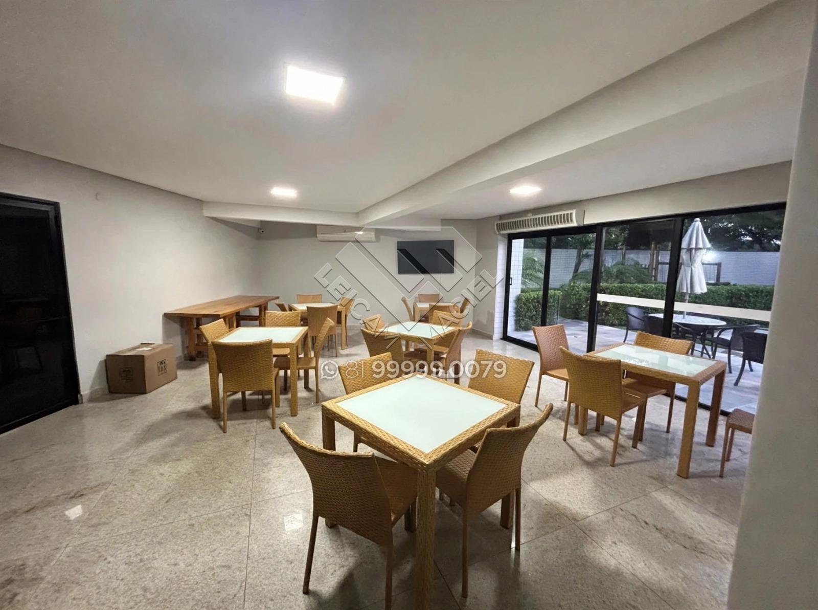 Compre Apartamento à venda na Encruzilhada com 3 quartos, 1 suíte, 64m² e lazer com piscina aquecida. Agende sua visita com Leicam Maciel!