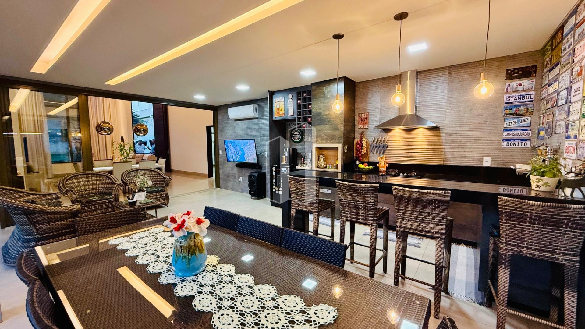 Casa à venda com 3 quartos, 3 suítes, 3 vagas e 240m² no Residencial Goiânia Golfe Clube, Goiânia (GO) — foto 13 de 30