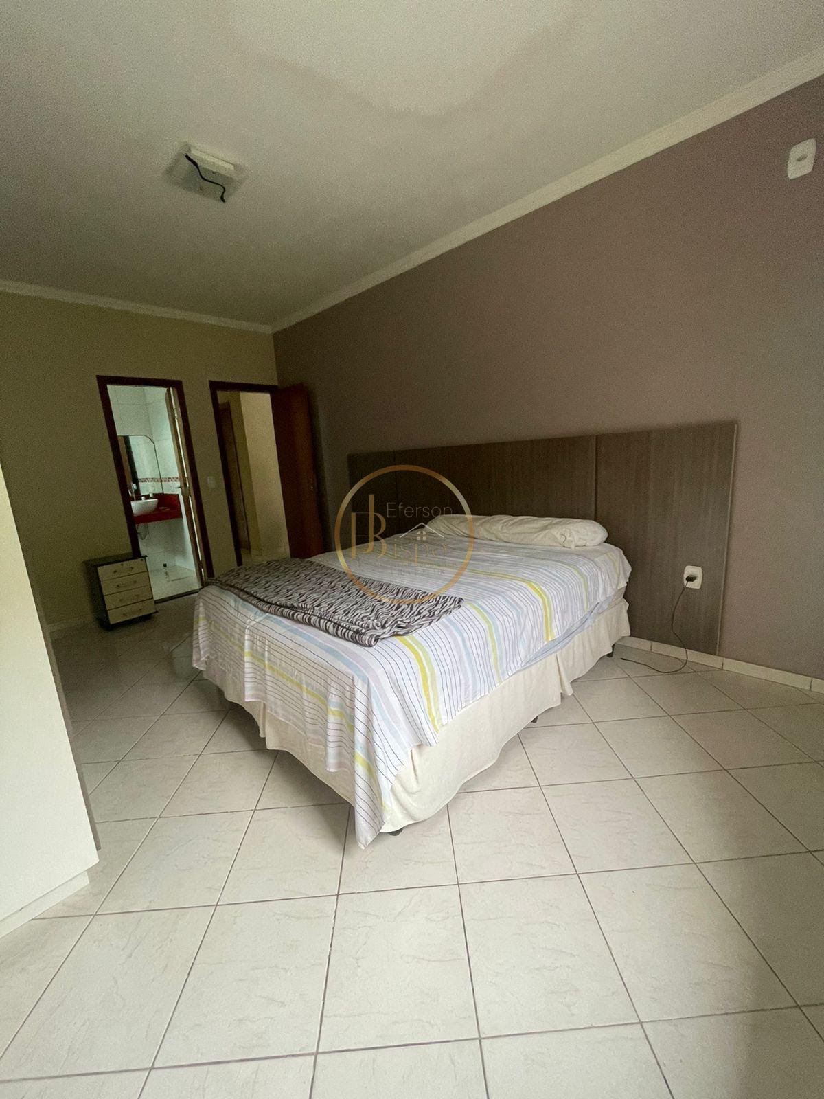 Casa à venda com 3 quartos, 2 suítes, 2 vagas e 140m² no Campinho, Porto Seguro (BA) — foto 4 de 6
