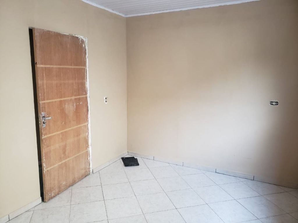 Casa à venda com 4 quartos, 1 suíte e 230m² no Condomínio Country Club, Arujá (SP) — foto 8 de 18