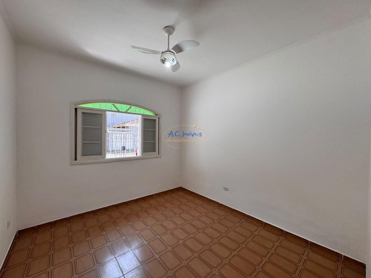 Casa à venda com 3 quartos, 1 suíte, 2 vagas e 92m² no Boqueirão, Praia Grande (SP) — foto 21 de 22