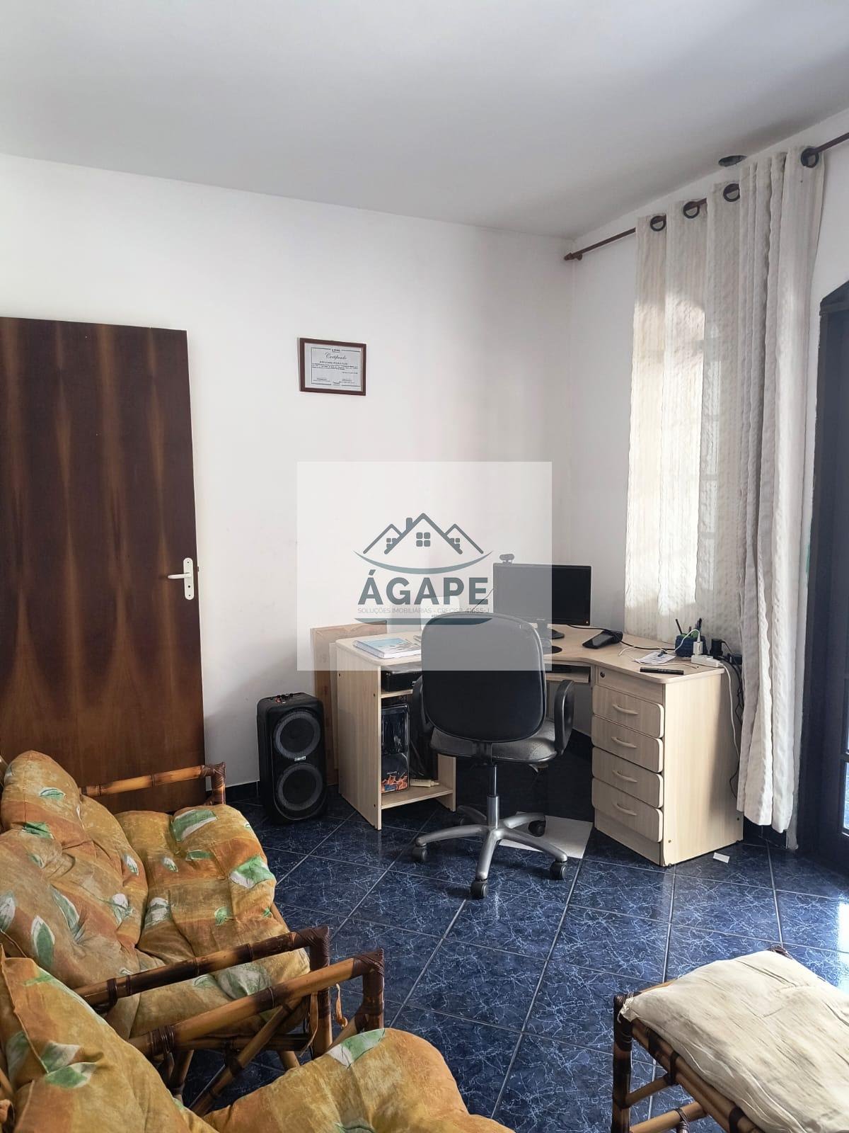 Casa à venda com 3 quartos, 1 suíte, 2 vagas e 200m² no Jardim Saint Moritz, Taboão da Serra (SP) — foto 19 de 30