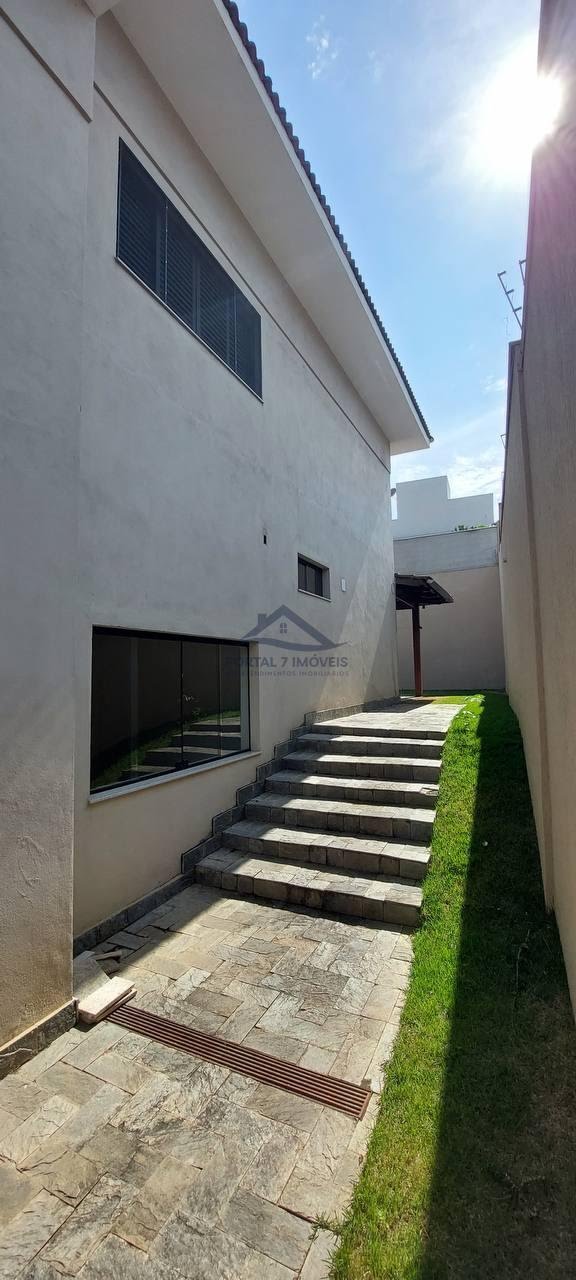Casa à venda com 2 quartos, 1 suíte, 4 vagas e 250m² no Iporanga, Sete Lagoas (MG) — foto 5 de 19