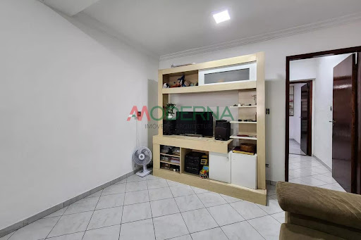 Sobrado à Venda em Nova Petrópolis, SBC: 220m², 3 Dorms, R$795mil
