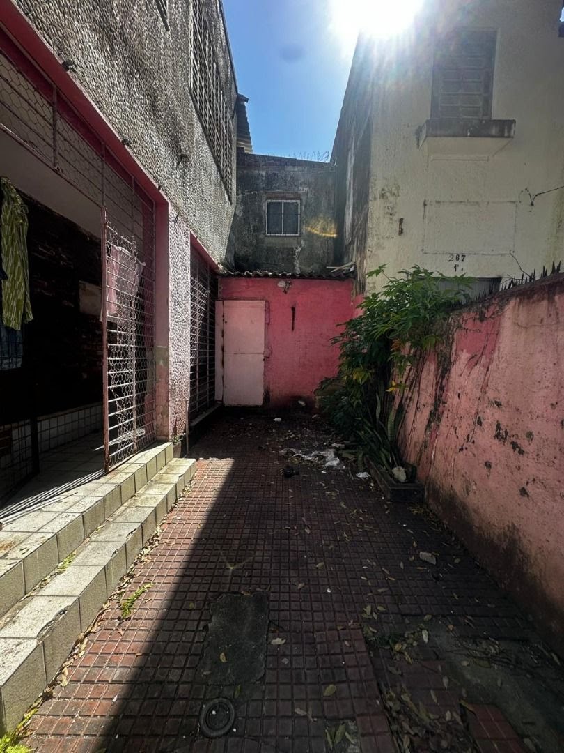 Casa à venda com 2 quartos, 2 banheiros, 1 vaga e 180m² no Boa Vista, Recife (PE) — foto 2 de 7