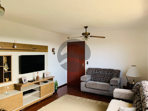 Apartamento em Areal - Pelotas com 2 dormitórios e 1 banheiro por R$180.000 - Venda e locação