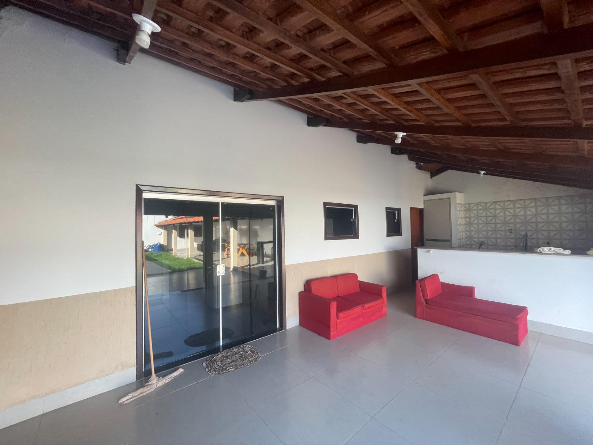 Casa à venda com 3 quartos, 1 suíte, 3 vagas e 200m² no Cidade Nova, Paracatu (MG) — foto 2 de 30