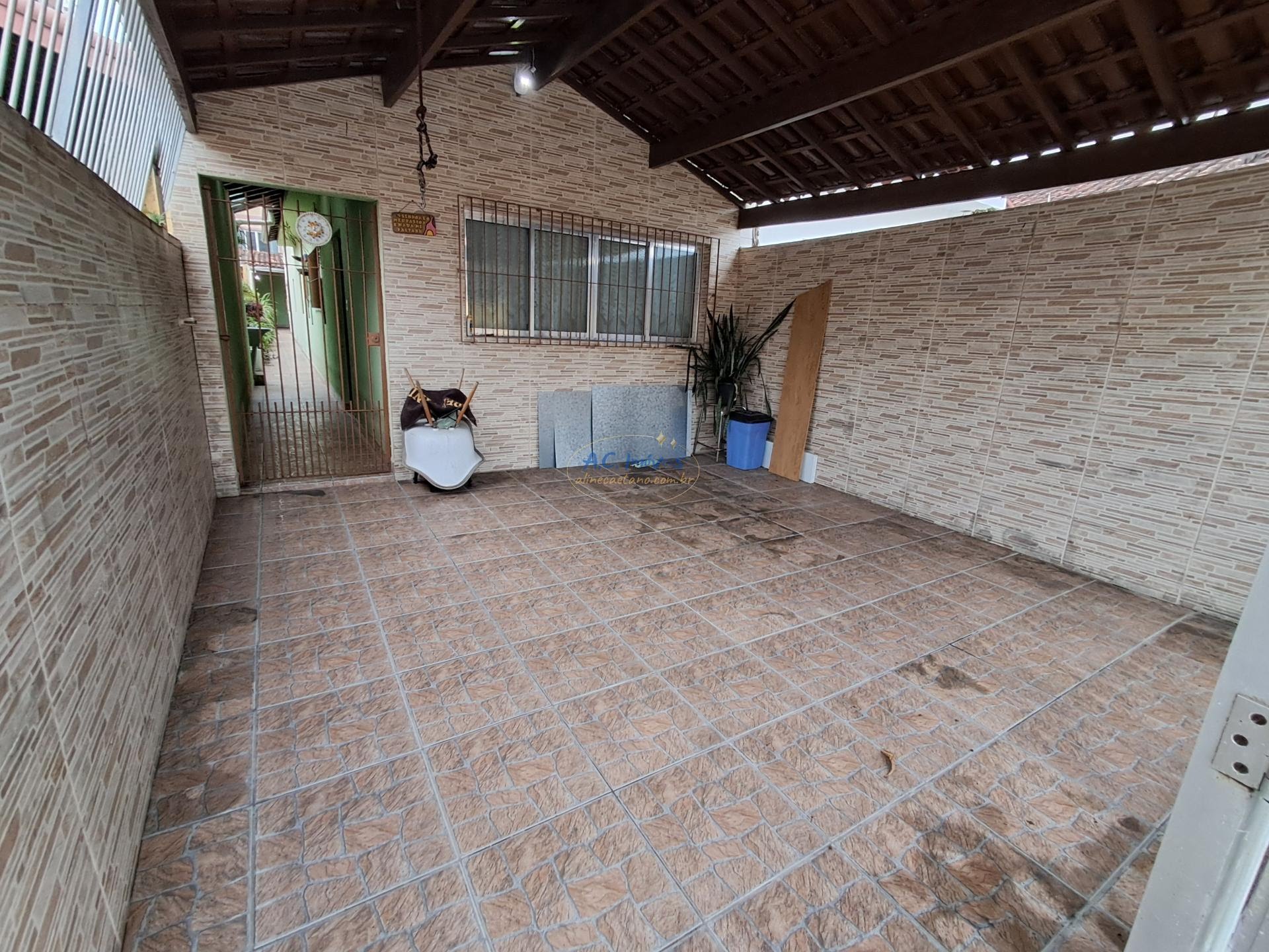 Casa à venda com 3 quartos, 1 suíte, 2 vagas e 180m² no Aviação, Praia Grande (SP) — foto 22 de 23