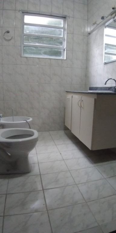 Casa à venda com 3 quartos, 1 suíte, 6 vagas e 183m² no Condomínio Country Club, Arujá (SP) — foto 13 de 20