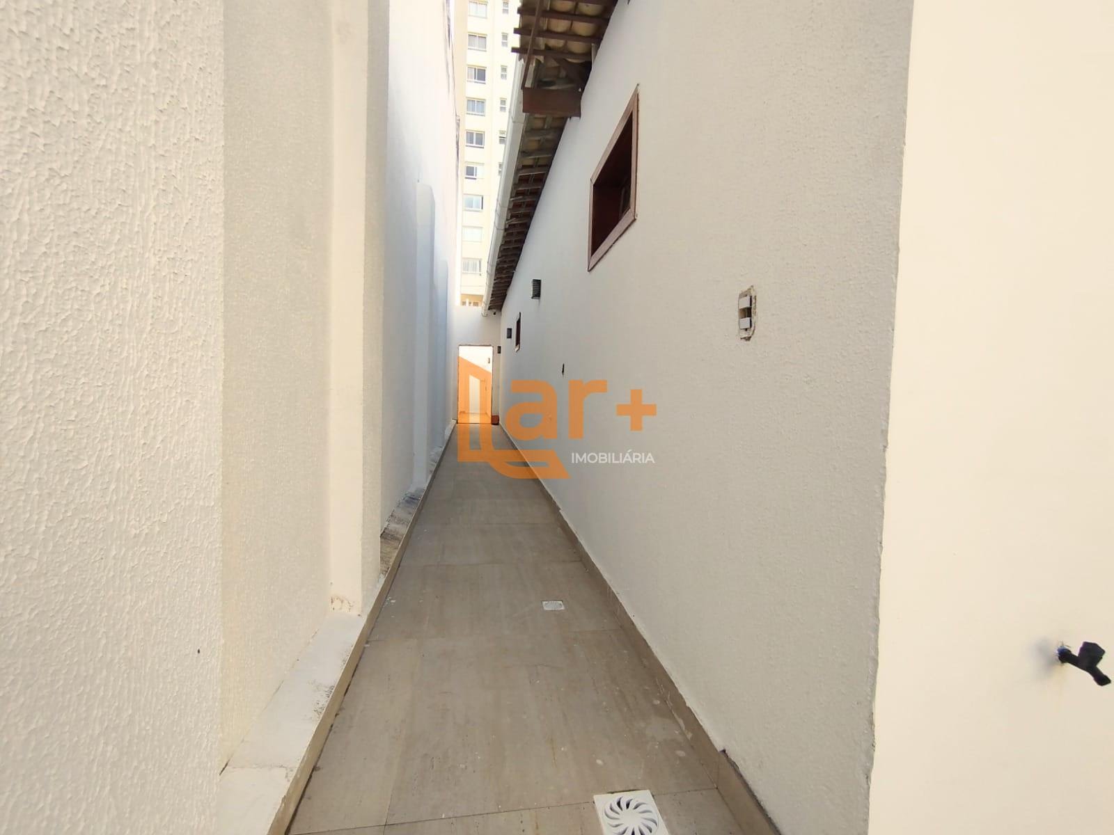 Casa à venda com 3 quartos, 2 suítes, 4 vagas e 370m² no Atalaia, Aracaju (SE) — foto 8 de 19