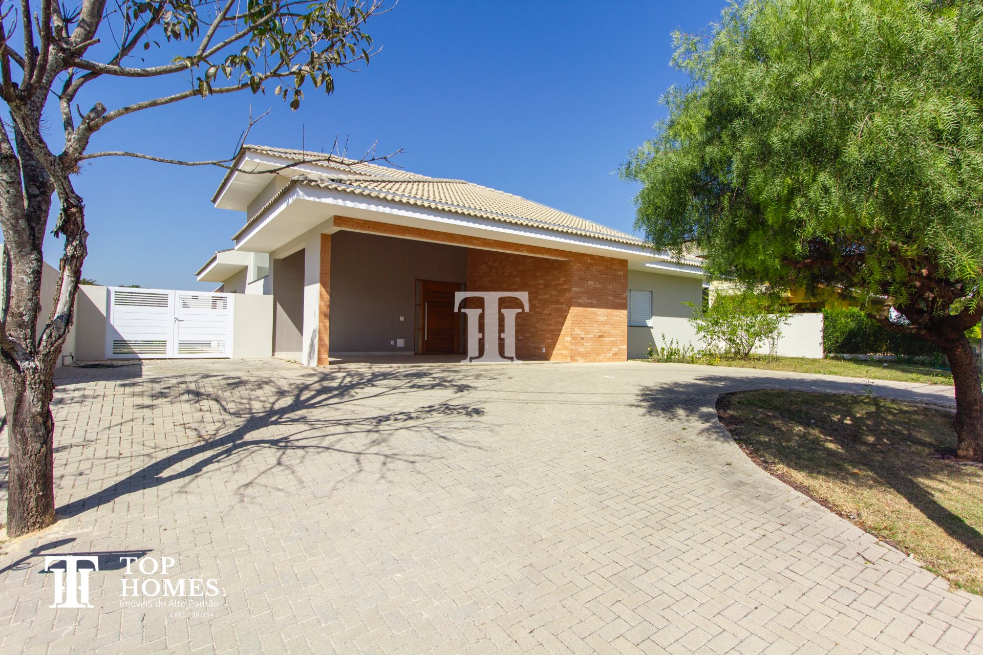 Casa térrea de alto padrão à venda no condomínio Residencial Haras Pindorama em Cabreúva/SP