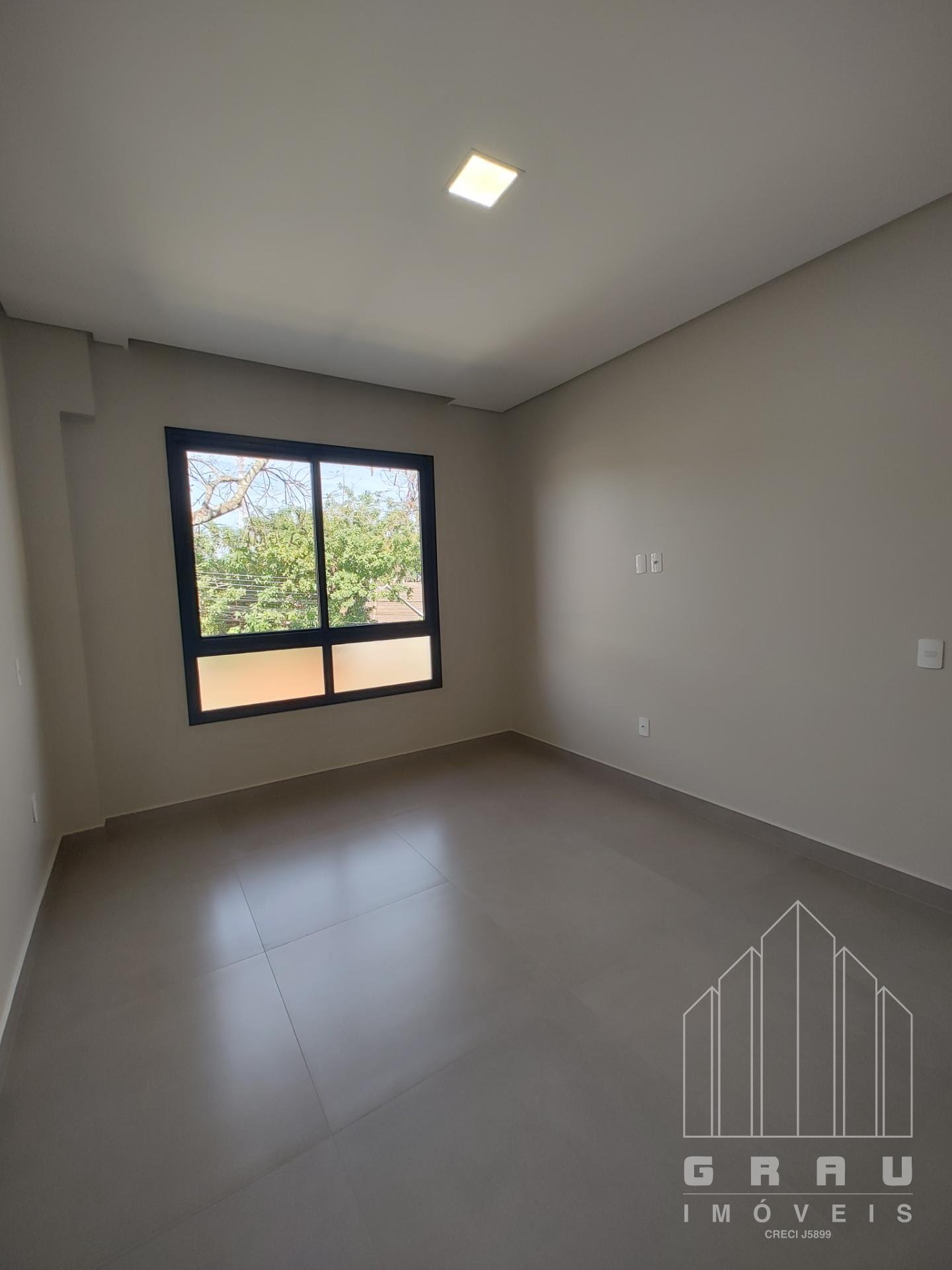 Casa Comercial em Vila Yolanda  -  Foz do Iguaçu