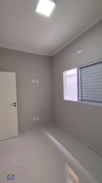 Casa à venda com 3 quartos, 2 suítes, 2 vagas e 110m² no Vila Tupi, Praia Grande (SP) — foto 13 de 30