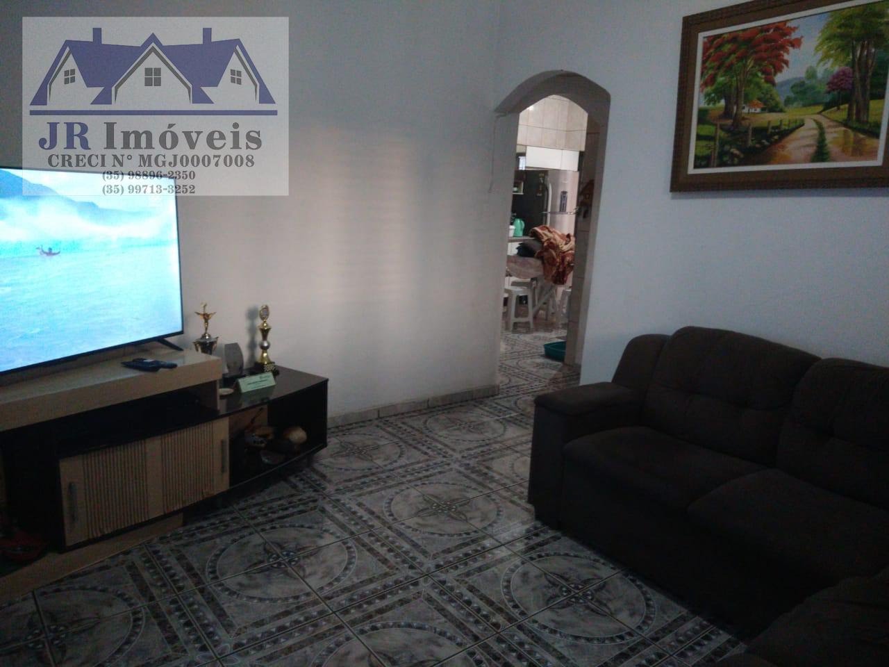 Casa à venda com 2 quartos, 1 banheiro, 1 vaga e 101m² no Avenida, Itajubá (MG) — foto 2 de 16