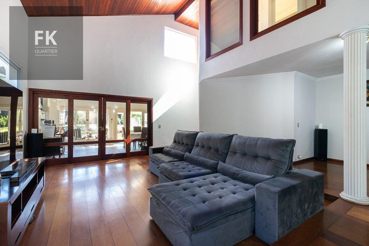 Casa à venda com 4 quartos, 2 suítes, 2 vagas e 811m² no Alphaville, Santana de Parnaíba (SP) — foto 4 de 30