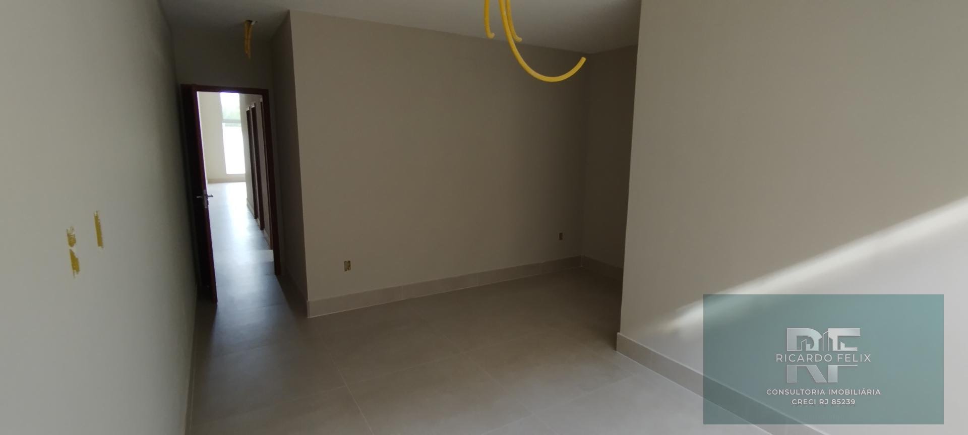 Casa à venda com 4 quartos, 1 suíte, 2 vagas e 102m² no Recreio, Rio das Ostras (RJ) — foto 17 de 19