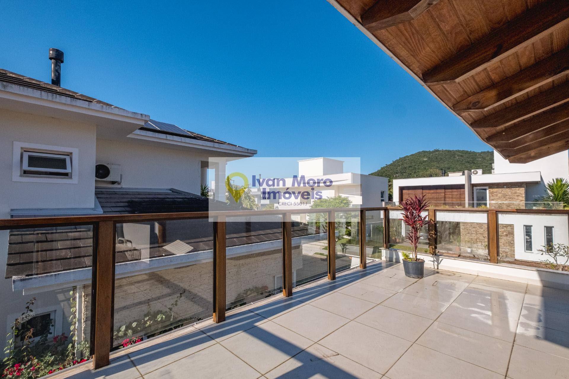 Casa à venda com 4 quartos, 2 suítes, 3 vagas e 450m² no Rio Tavares, Florianópolis (SC) — foto 21 de 23