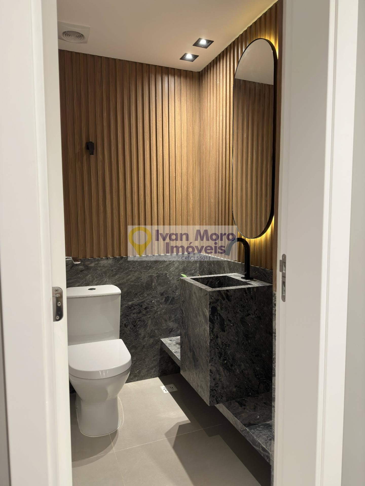 Apartamento à venda com 3 quartos, 3 suítes, 2 vagas e 242m² no Jurerê, Florianópolis (SC) — foto 25 de 26