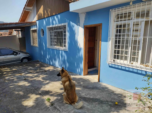 Casa à Venda na Super Quadra Morumbi, 220m², 4 Dorms, R$860 Mil