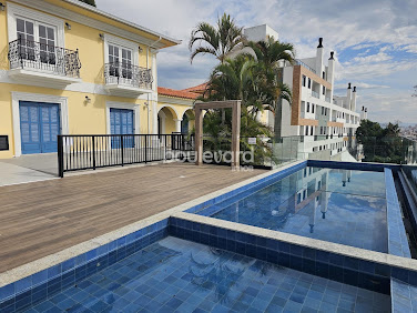 Apartamento de 3 Dormitórios | 1 Suíte | Coqueiros