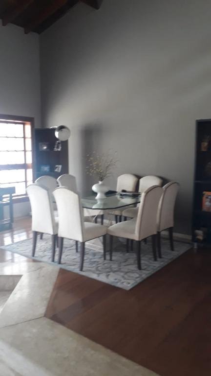 Casa à venda com 4 quartos, 4 suítes, 6 vagas e 860m² no Arujázinho I, II e III, Arujá (SP) — foto 8 de 17