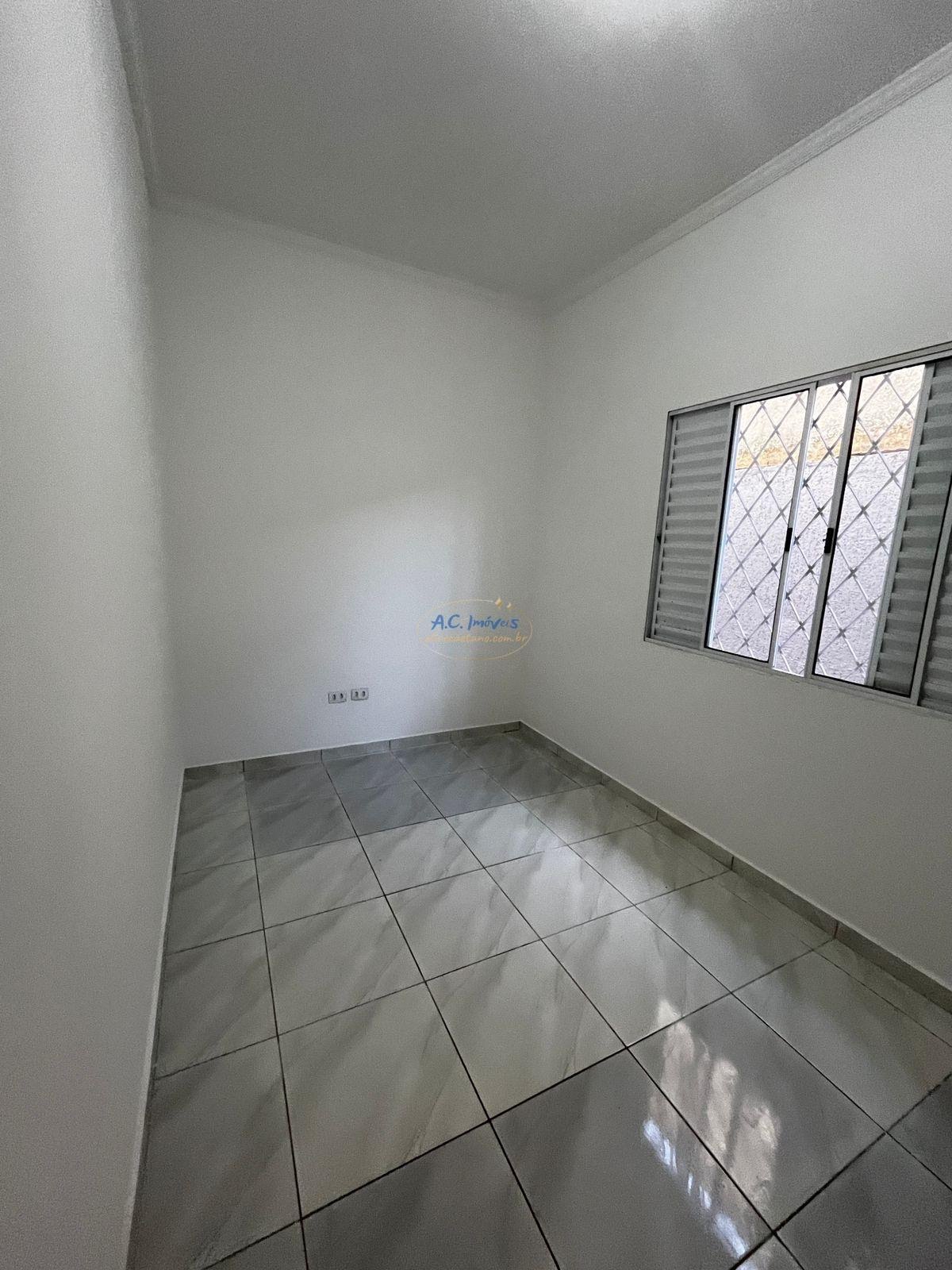 Casa à venda com 2 quartos, 1 suíte, 2 vagas e 72m² no Jardim Melvi, Praia Grande (SP) — foto 5 de 25