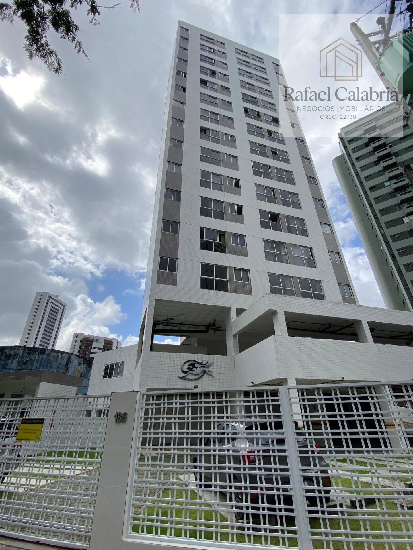Apartamento à venda com 1 quarto, 1 banheiro, 1 vaga e 33m² no Graças, Recife — foto principal