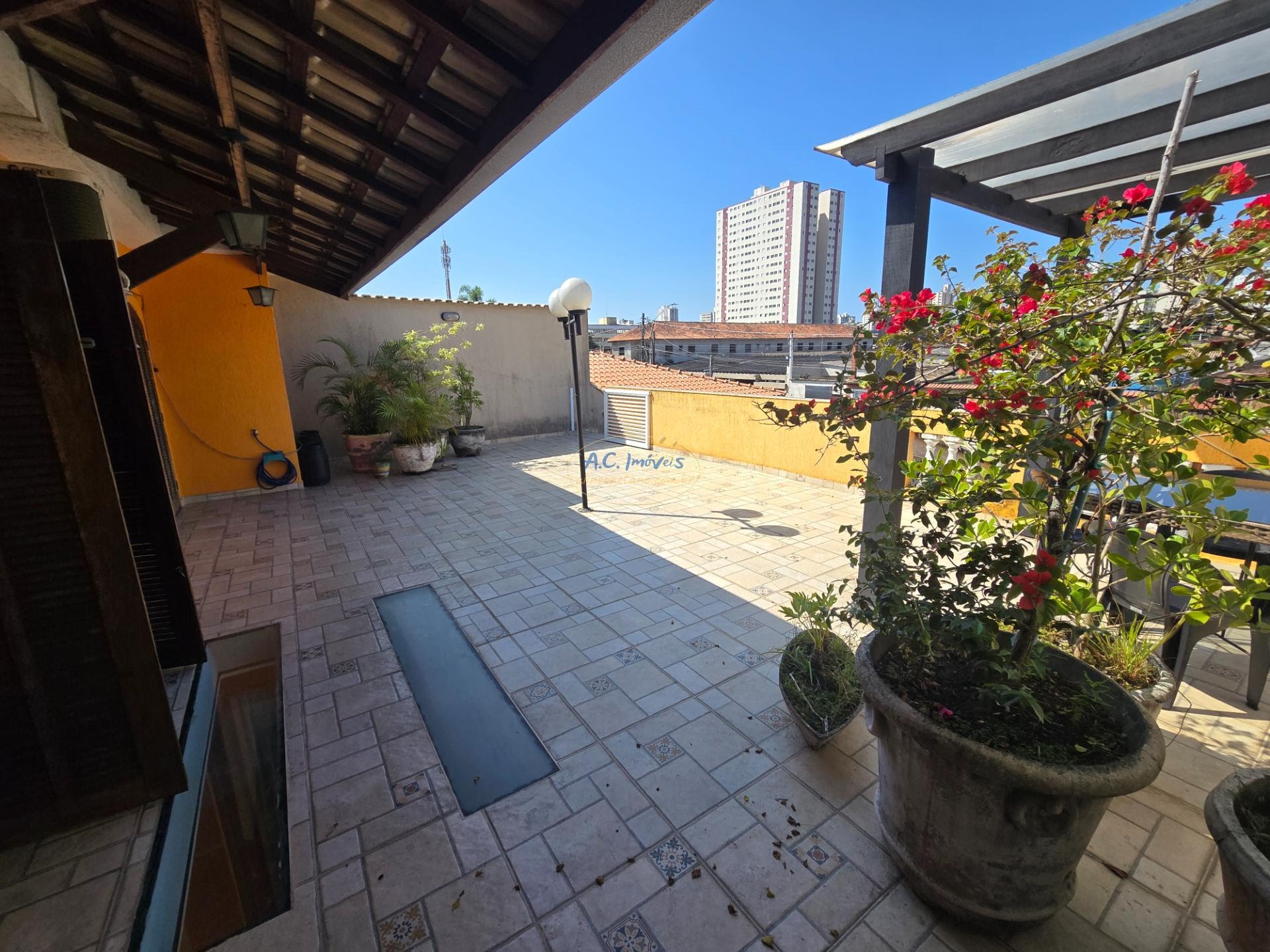 Casa à venda com 3 quartos, 1 suíte, 4 vagas e 180m² no Tupi, Praia Grande (SP) — foto 22 de 30