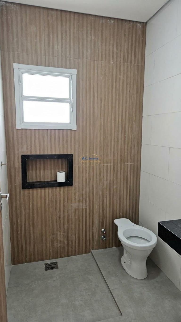 Casa à venda com 2 quartos, 1 suíte, 3 vagas e 85m² no Vila Tupi, Praia Grande (SP) — foto 15 de 17