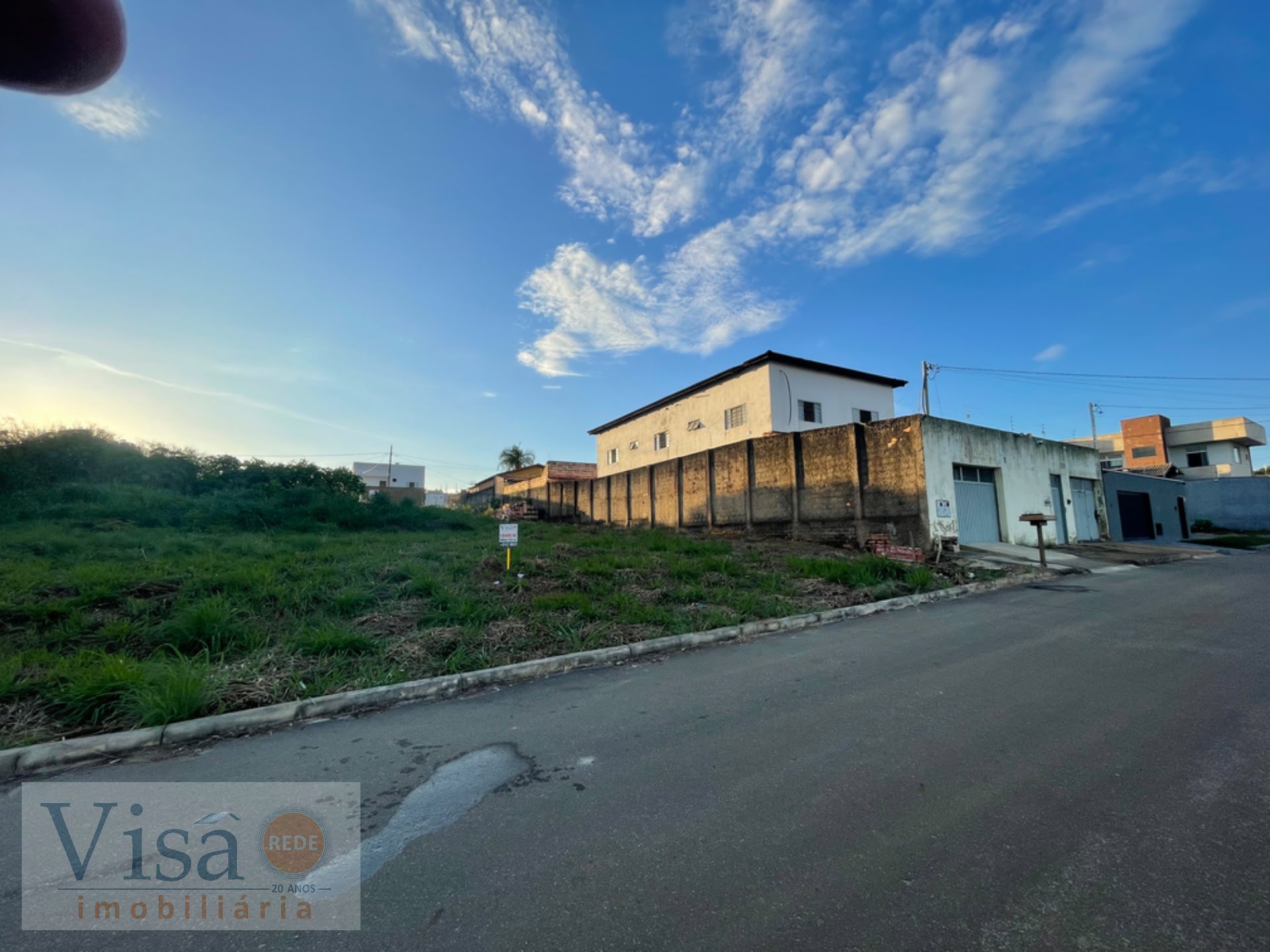 Terreno à venda com 720m² de terreno no Jardim Serrano, Paracatu (MG) — foto 2 de 3