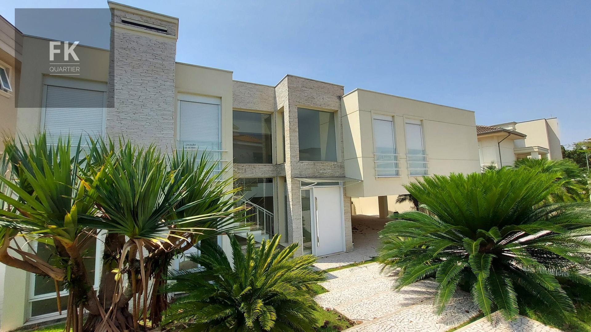 Casa para alugar com 4 quartos, 8 banheiros, 4 vagas e 592m² no Tamboré, Santana de Parnaíba — foto principal