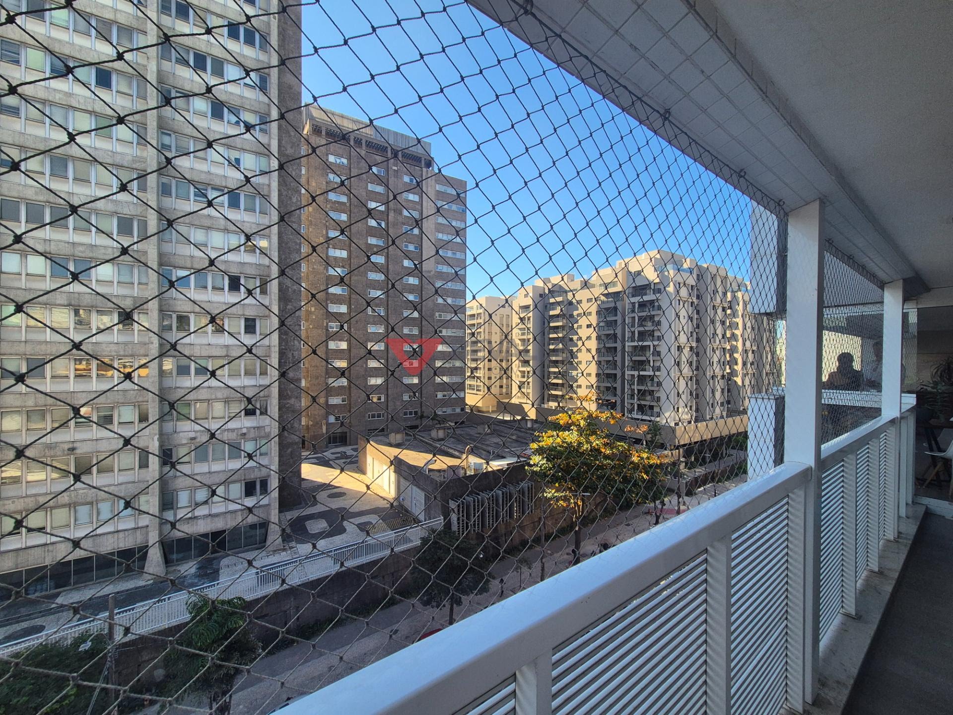 Apartamento à venda com 4 quartos, 1 suíte, 2 vagas e 115m² no Botafogo, Rio de Janeiro (RJ) — foto 24 de 30