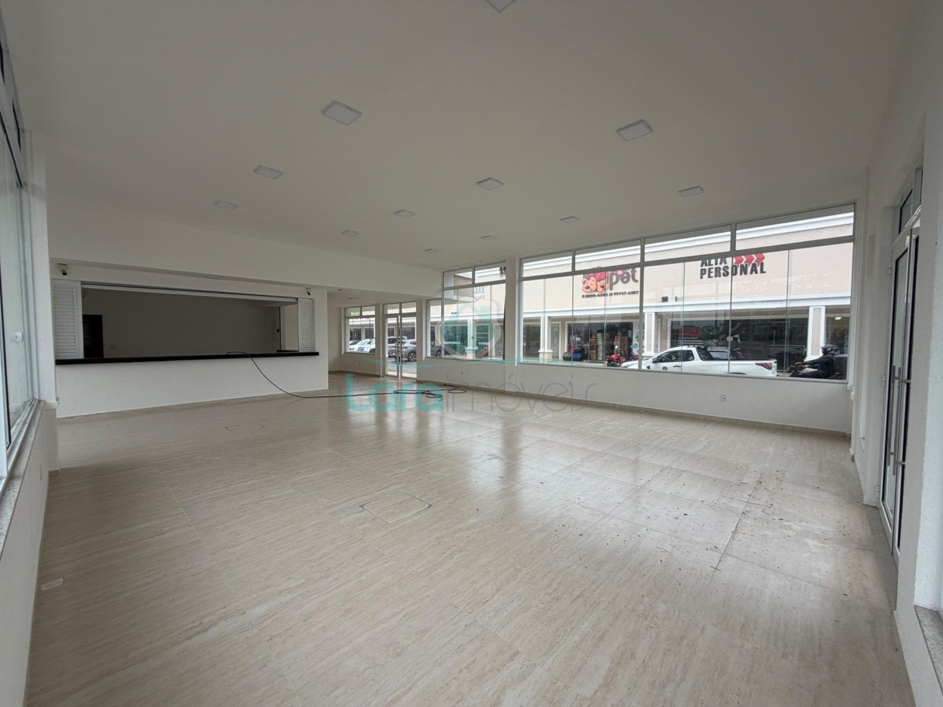 Comercial para alugar com 2 banheiros e 280m² no Lagoa, Macaé (RJ) — foto 25 de 30