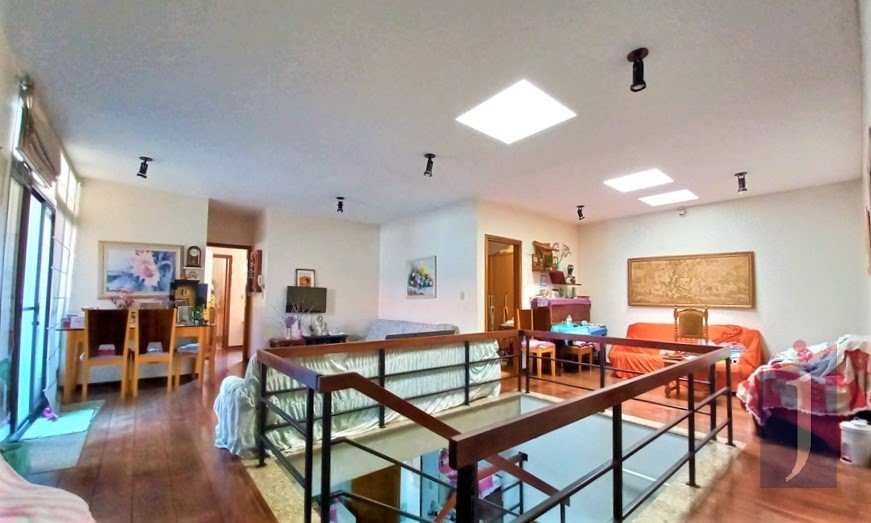 Sala de TV e Sala Íntima
