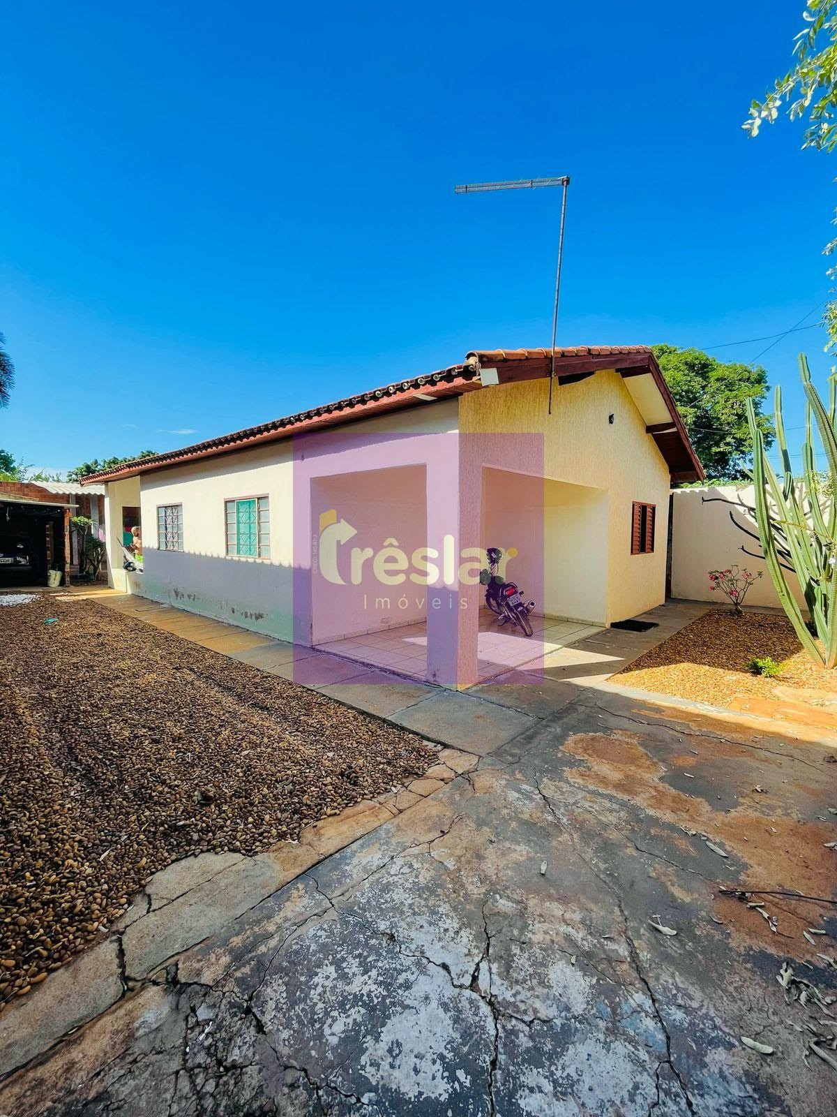 Casa à venda com 2 quartos, 2 banheiros, 4 vagas e 120m² no Jardim das Paineiras, Três Lagoas — foto principal