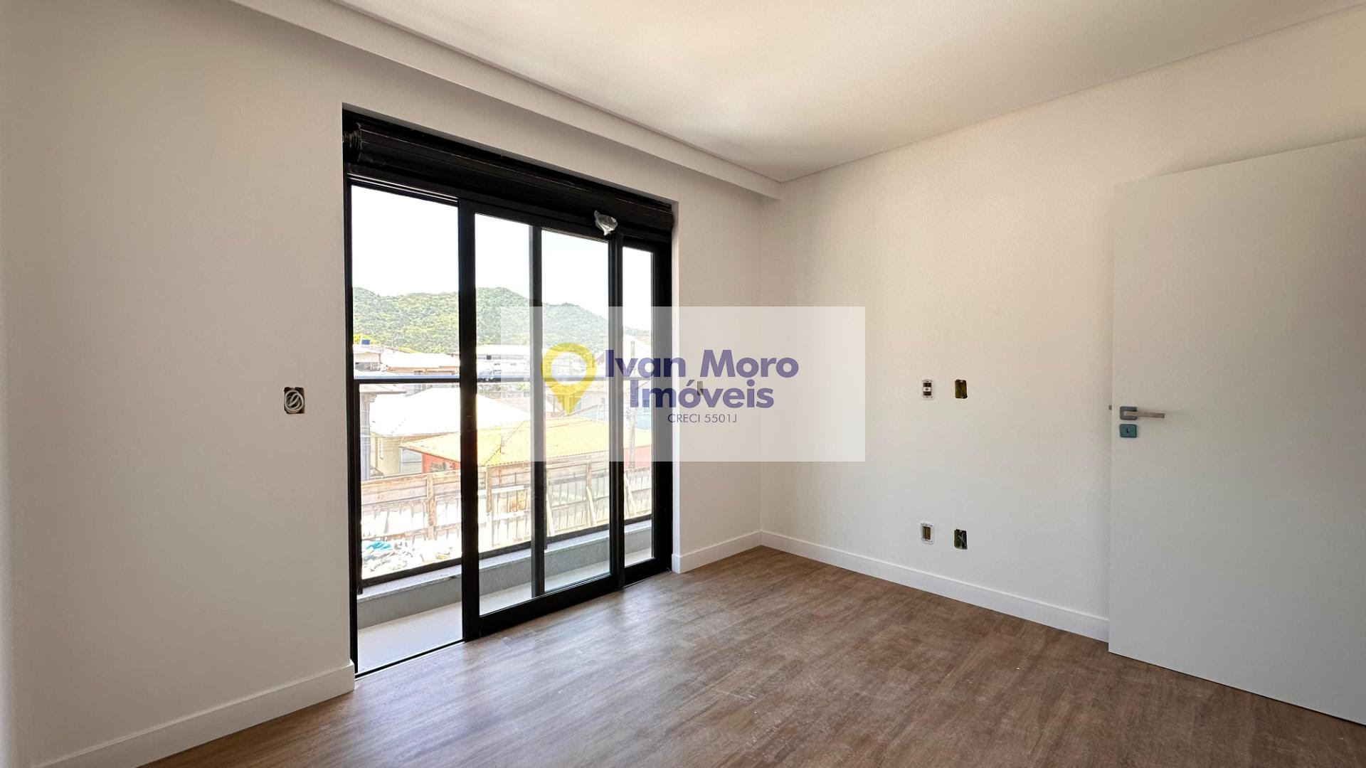 Apartamento à venda com 2 quartos, 1 suíte, 1 vaga e 66m² no Saco Grande, Florianópolis (SC) — foto 4 de 9