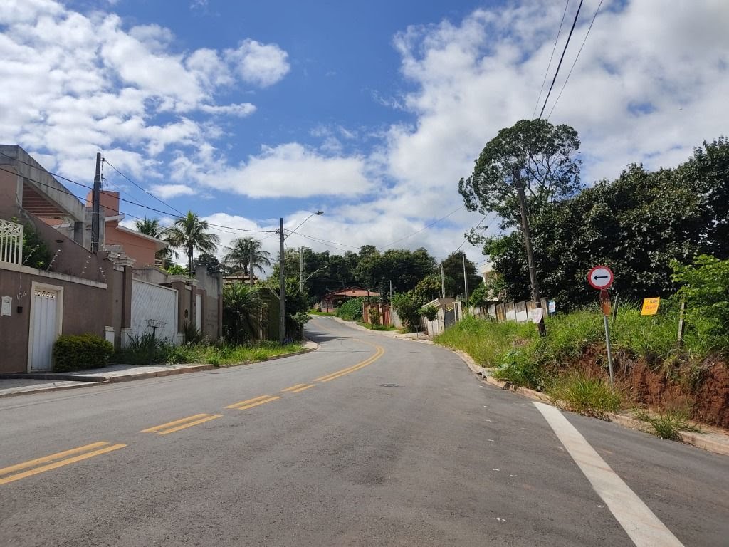 Terreno à venda com 705m² de terreno no Jardim Paulista, Atibaia — foto principal