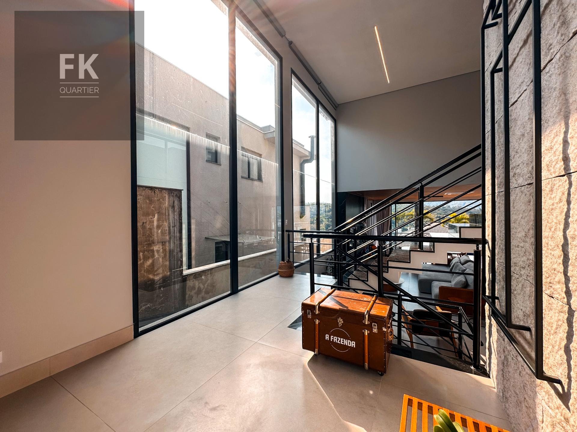 Casa à venda com 4 quartos, 4 suítes, 4 vagas e 347m² no Cidade Tamboré, Santana de Parnaíba (SP) — foto 4 de 30