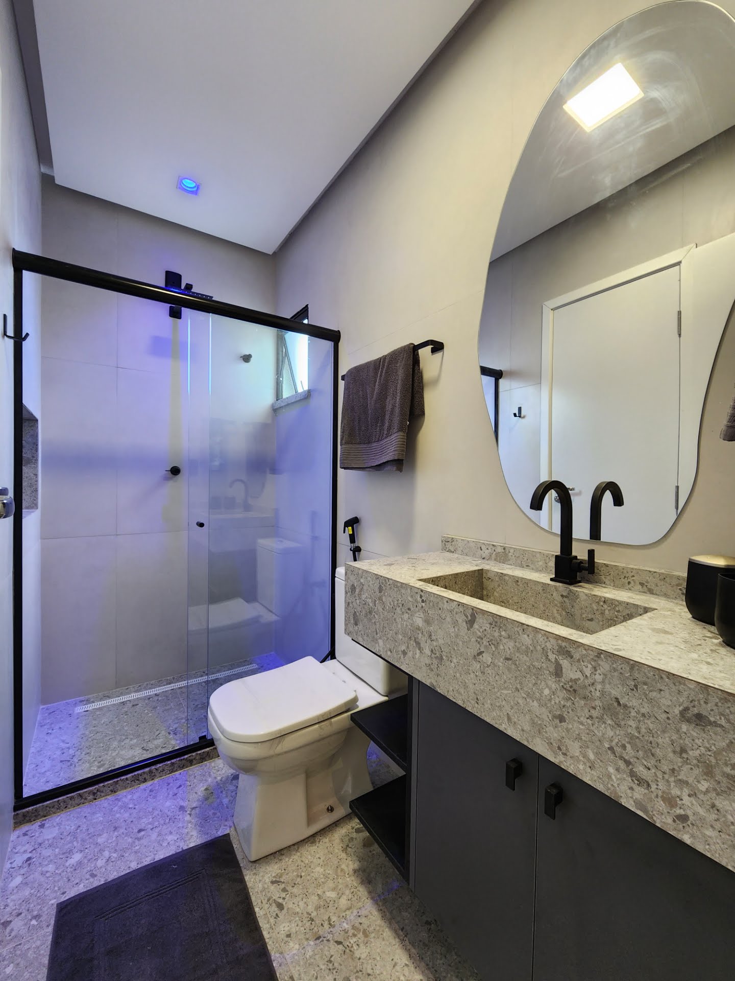 Casa à venda com 3 quartos, 3 suítes, 2 vagas e 184m² no Sim, Feira de Santana (BA) — foto 11 de 13