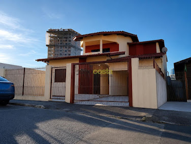 Casa Comercial em Pagani, Palhoça: 4 Dormitórios e 242m²