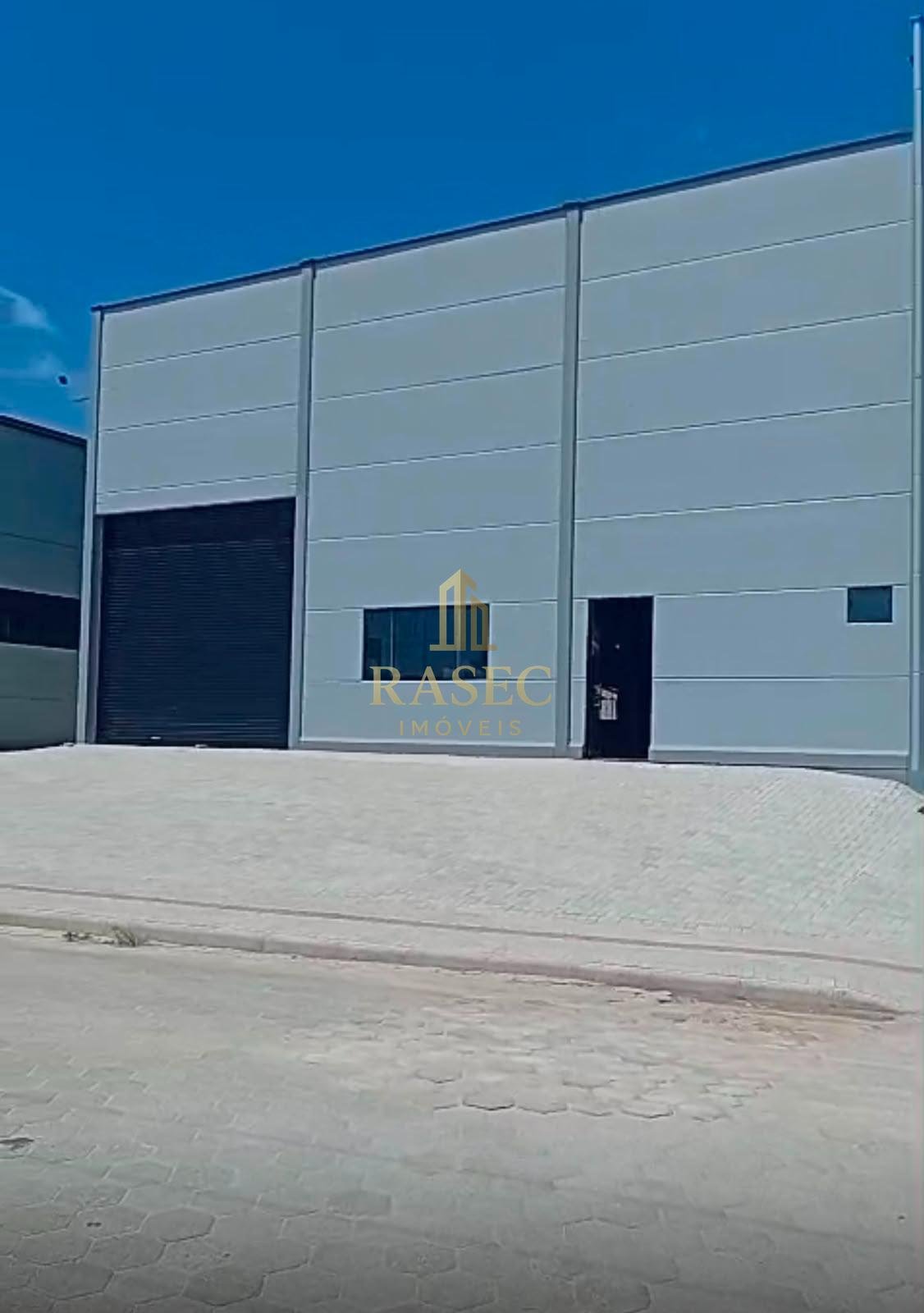 Comercial para alugar com 3 banheiros, 3 vagas e 455m² no Figueira, Gaspar (SC) — foto 3 de 7