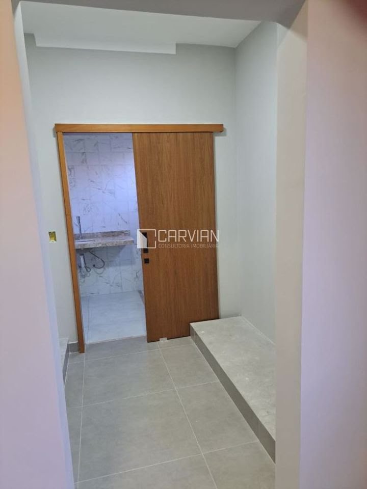 Casa à venda com 3 quartos, 3 suítes, 4 vagas e 152m² no Vila do Golf, Ribeirão Preto (SP) — foto 9 de 20