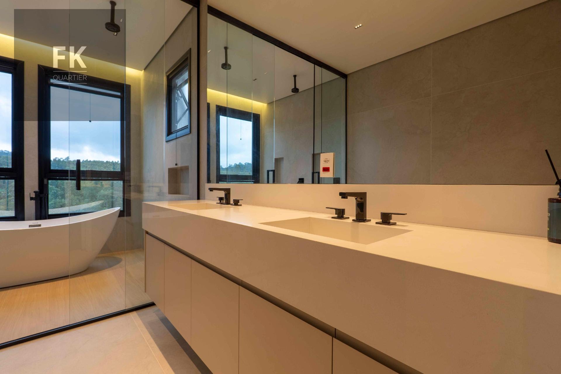Casa à venda com 4 quartos, 4 suítes, 4 vagas e 427m² no Colinas da Anhangüera, Santana de Parnaíba (SP) — foto 27 de 30
