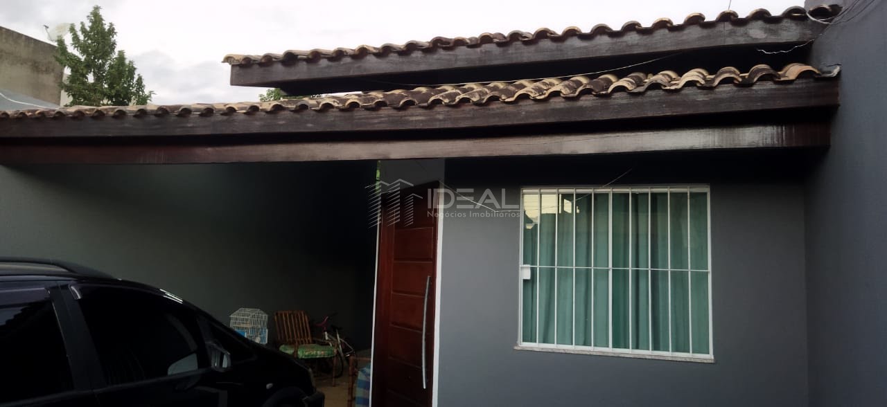 Casa com 2 quartos com suíte e varanda gourmet no Parque Imperial