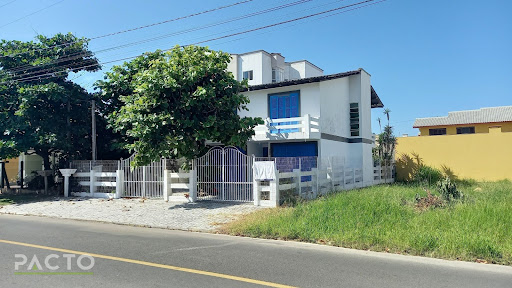 Casa no Centro  -  Balneário Arroio do Silva SC.