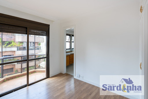Cobertura à Venda na Vila Andrade SP: 591m², 4 Suítes, R$3Mi