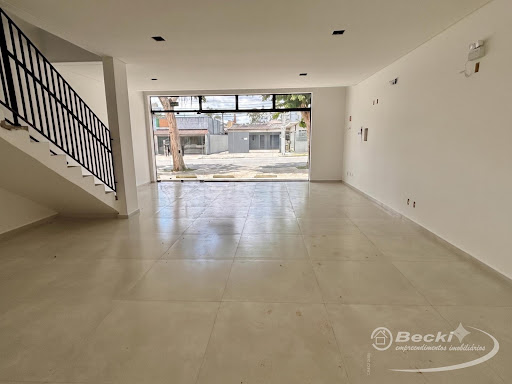 Sala para alugar no bairro Anita Garibaldi